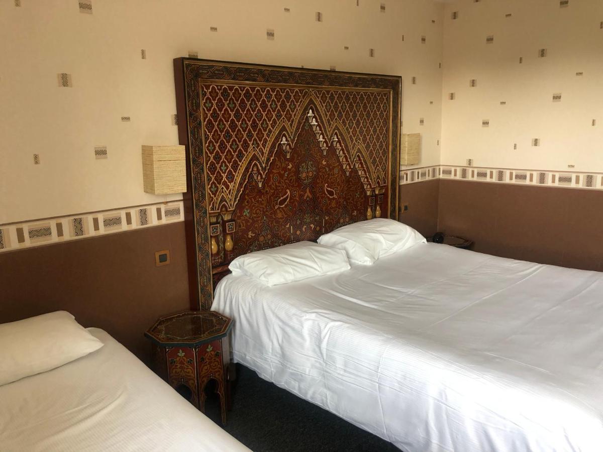 The Originals City, Hotel La Cour Carree, Eu Э (Приморская Сена) Экстерьер фото