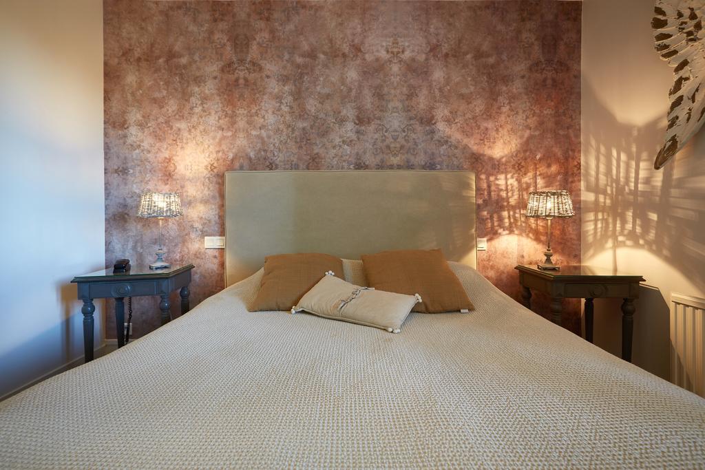 The Originals City, Hotel La Cour Carree, Eu Э (Приморская Сена) Экстерьер фото