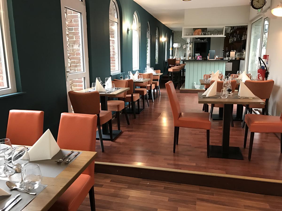 The Originals City, Hotel La Cour Carree, Eu Э (Приморская Сена) Экстерьер фото